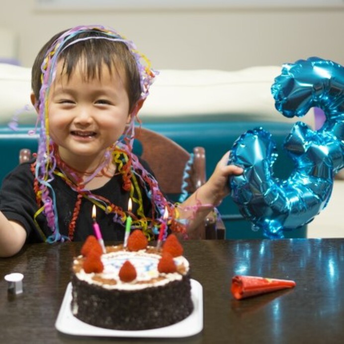 絶対喜ぶ！3歳の子供に人気の誕生日プレゼントランキングTOP10をママ・パパのアンケートから発表☆   