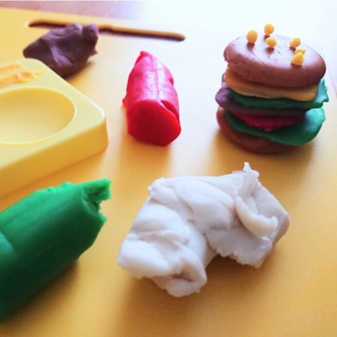 親子で作る紙粘土遊びのアイデア22選 上手に作るコツや着色方法も解説